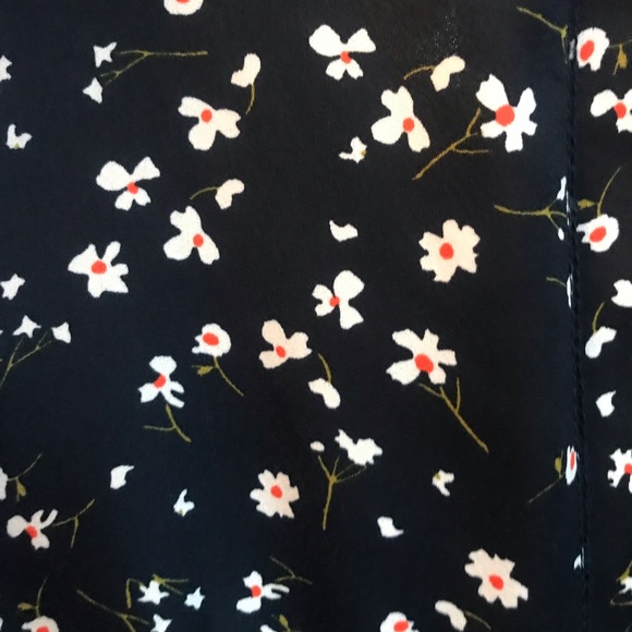 NWOT Petite Floral V-neck Fit and Flare Navy Blue Dress - Picture 4 of 7